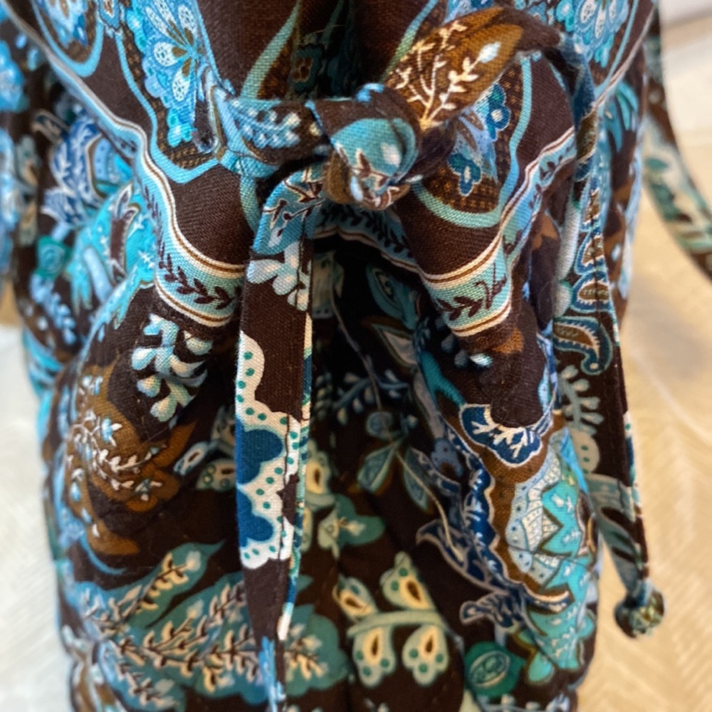 Vera Bradley Tote in blue/brown paisley - Picture 7 of 8